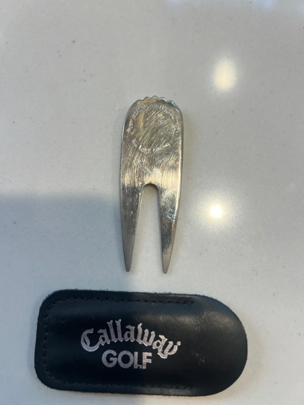 Callaway Silver Divot Tool with Black Logo Pouch